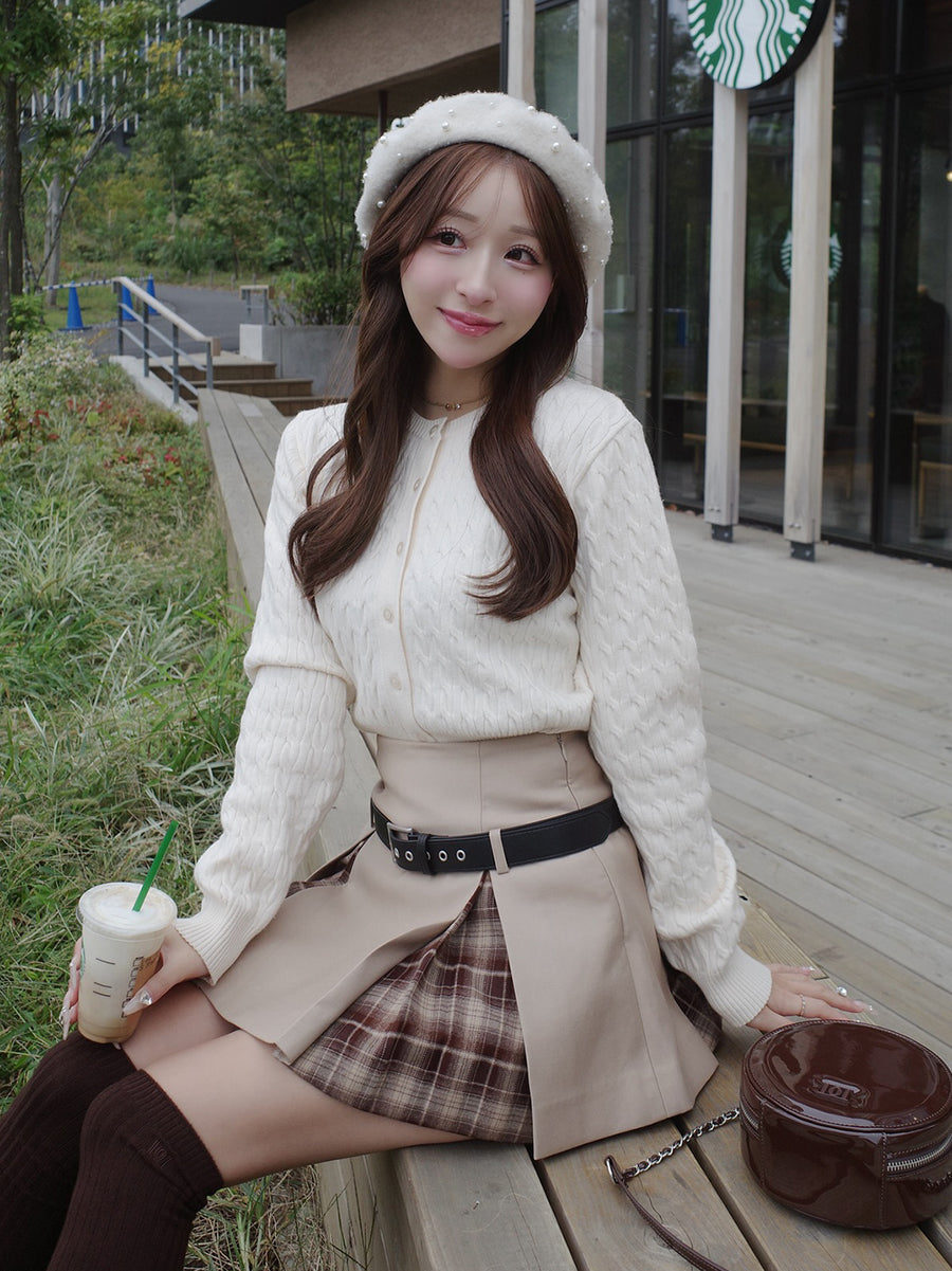 モデル：156cm（着用サイズ：S　着用カラー：BEG）