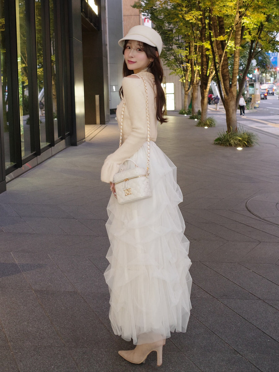 モデル：156cm（着用サイズ：FREE　着用カラー：IVO）