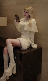 モデル：155cm（着用サイズ：FREE　着用カラー：IVO）