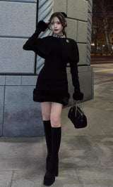 モデル：150cm（着用サイズ：FREE　着用カラー：BLK）