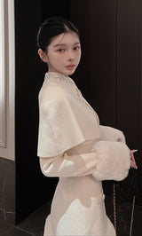 モデル：160cm（着用サイズ：FREE　着用カラー：IVO）