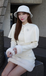 モデル：156cm（着用サイズ：FREE　着用カラー：IVO）