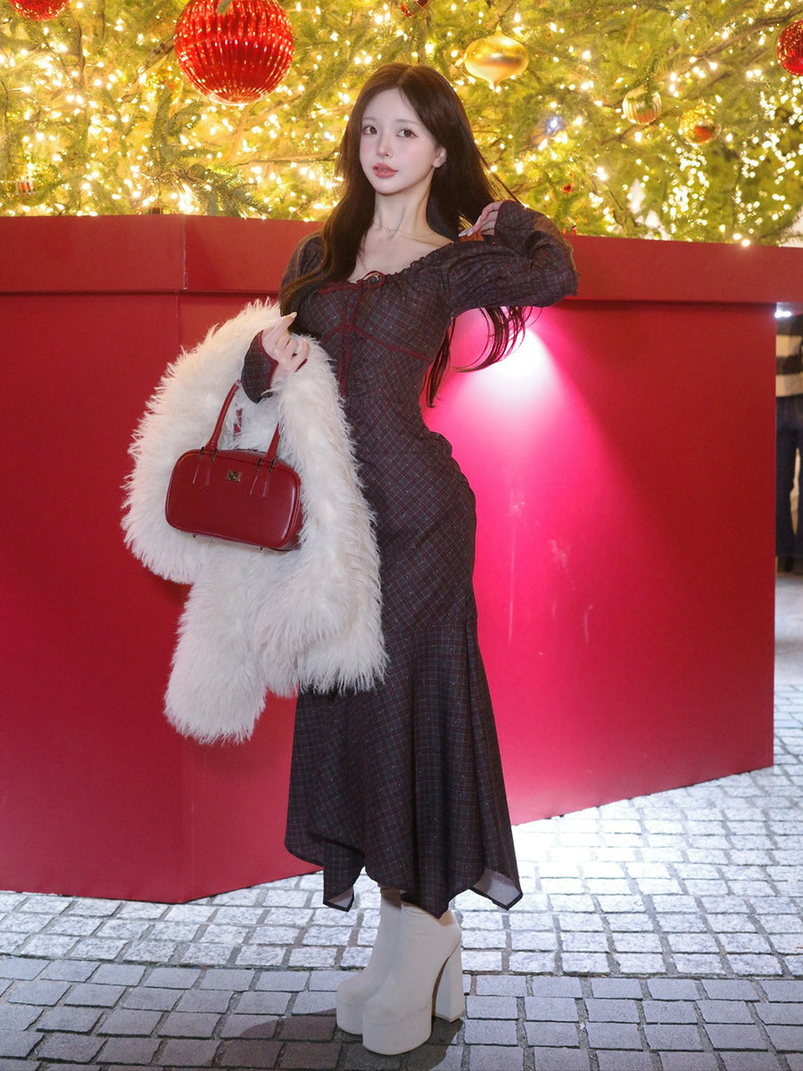 モデル：158cm（着用サイズ：FREE　着用カラー：GRY）