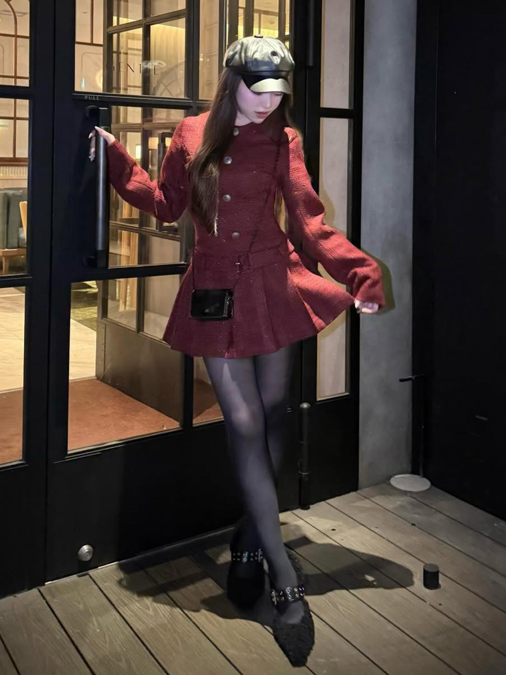 モデル：155cm（着用サイズ：FREE　着用カラー：BRD）