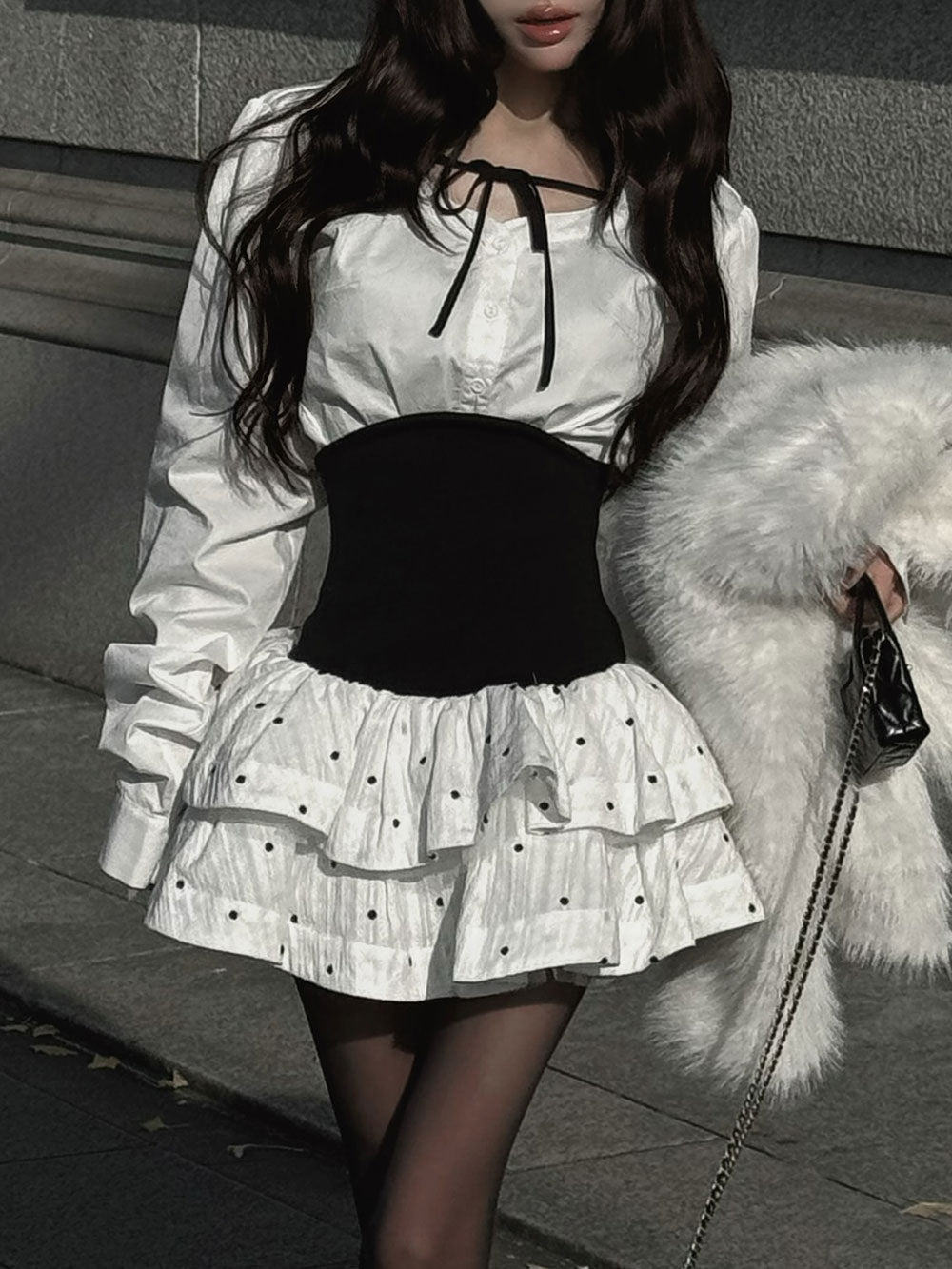 モデル：160cm（着用サイズ：FREE　着用カラー：WHT）