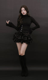 モデル：164cm（着用サイズ：FREE　着用カラー：BLK）