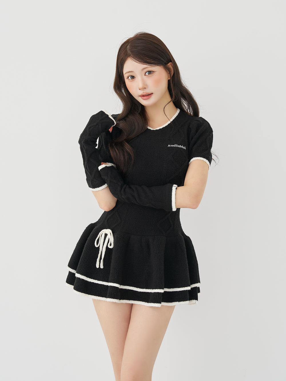 モデル：164cm（着用サイズ：FREE　着用カラー：BLK）