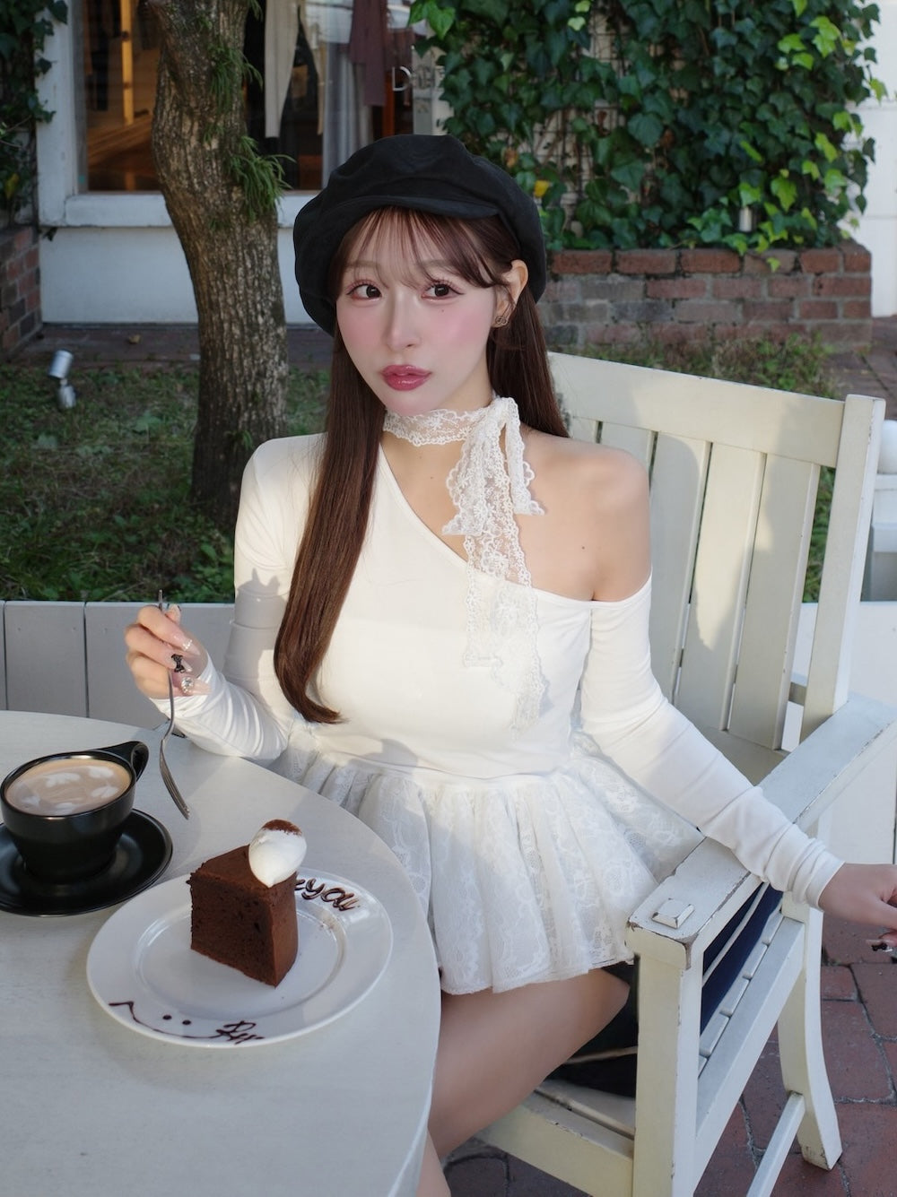 モデル：156cm（着用サイズ：FREE　着用カラー：WHT）