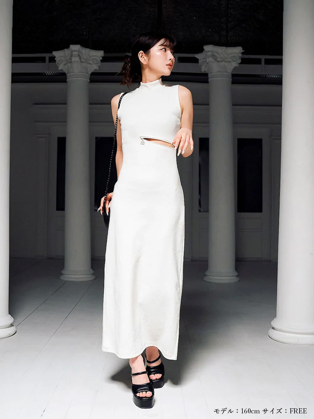 ポイントオープンロングニットワンピース