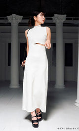 ポイントオープンロングニットワンピース