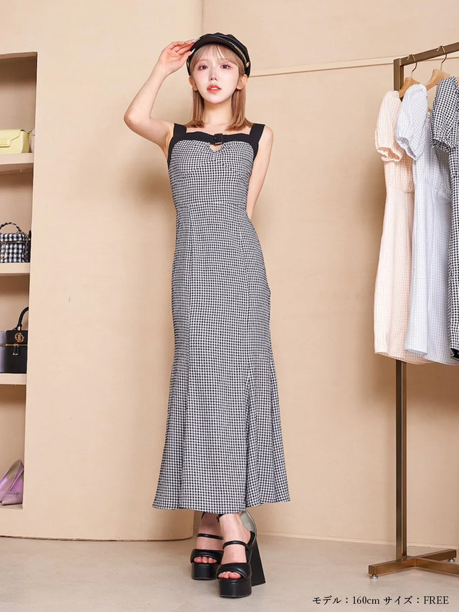 モデル：160cm（着用サイズ：FREE　着用カラー：BLK）