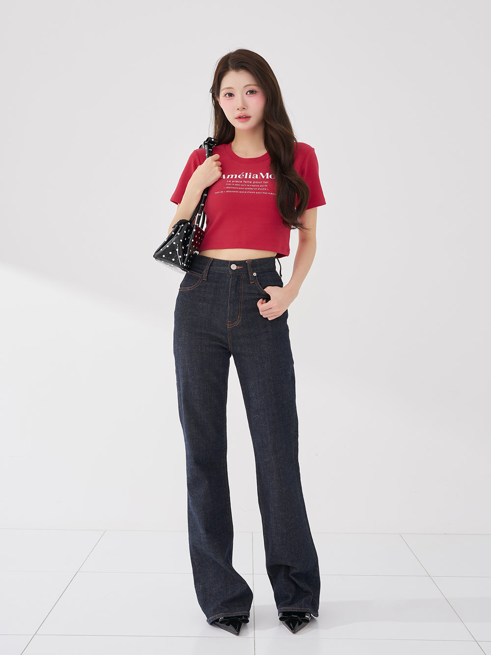 モデル：164cm（着用サイズ：FREE　着用カラー：RED）