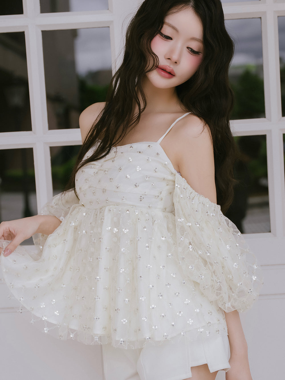 モデル：164cm（着用サイズ：FREE　着用カラー：IVO）