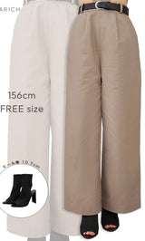 モデル：156cm（着用サイズ：FREE　着用カラー：BEG）