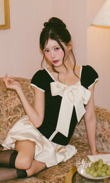 モデル：164cm（着用サイズ：FREE　着用カラー：BLK）