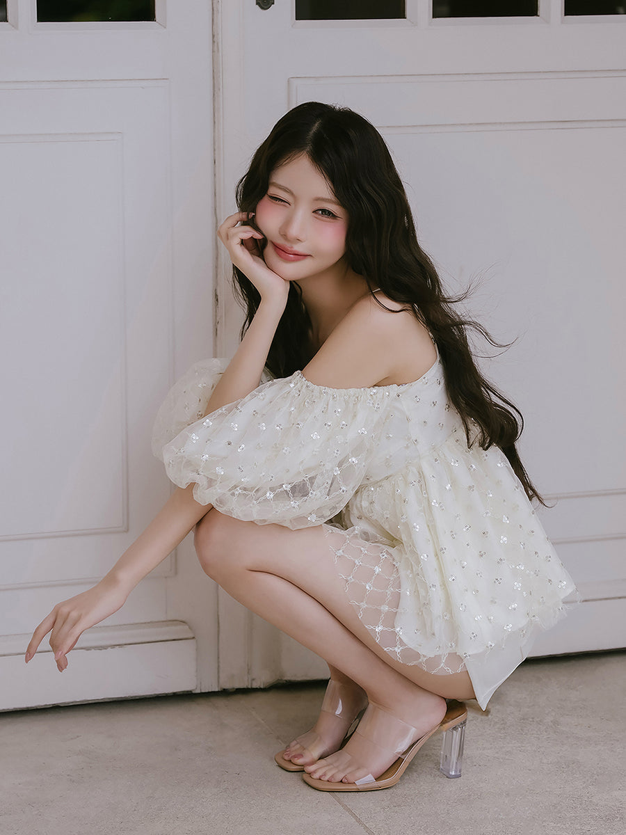 モデル：164cm（着用サイズ：FREE　着用カラー：IVO）