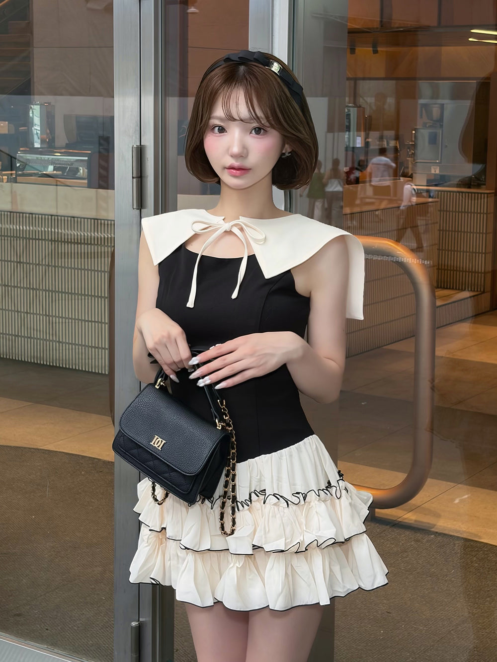 モデル：158cm（着用サイズ：FREE　着用カラー：BLK）