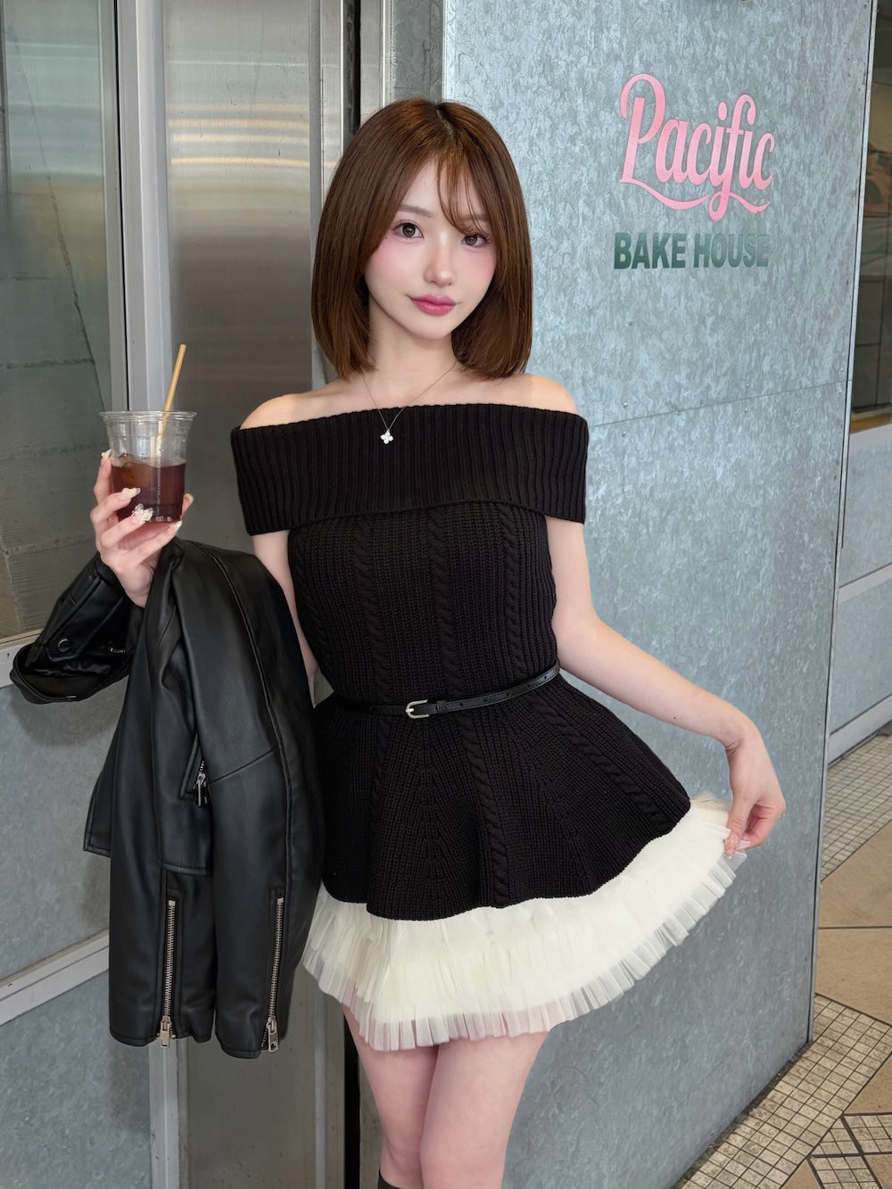 モデル：158cm（着用サイズ：FREE　着用カラー：BLK）