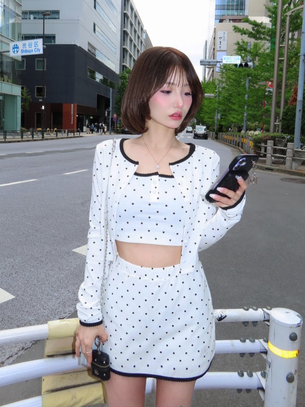 モデル：158cm（着用サイズ：FREE　着用カラー：WHT）