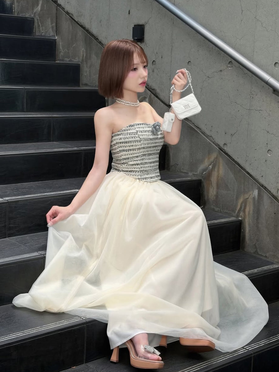 モデル：158cm（着用サイズ：FREE　着用カラー：IVO）