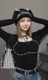 モデル：160cm（着用サイズ：FREE　着用カラー：BLK）