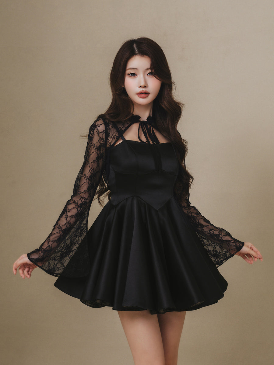 モデル：164cm（着用サイズ：FREE　着用カラー：BLK）