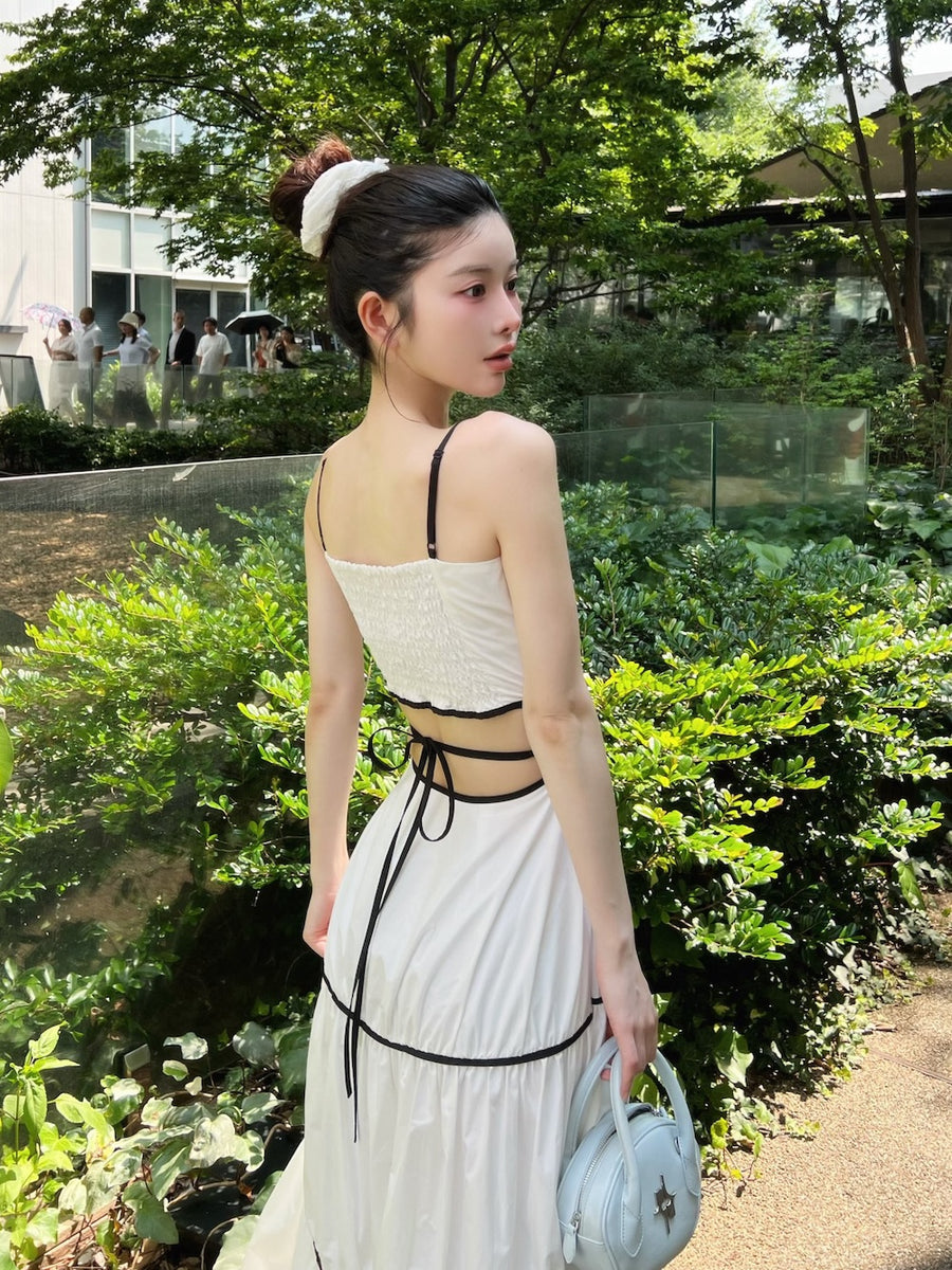 モデル：160cm（着用サイズ：FREE　着用カラー：WHT）