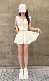 モデル：160cm（着用サイズ：FREE　着用カラー：WHT）