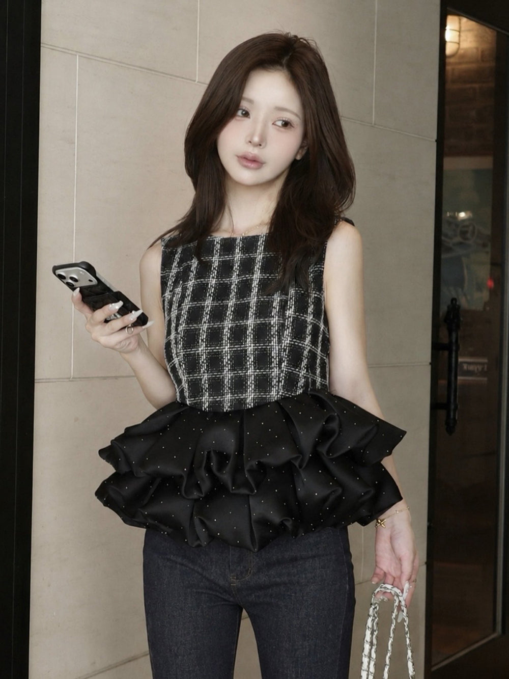 モデル：158cm（着用サイズ：FREE　着用カラー：BLK）