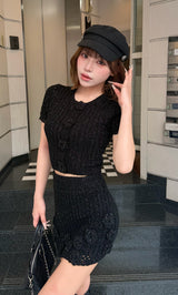 モデル：158cm（着用サイズ：FREE　着用カラー：BLK）