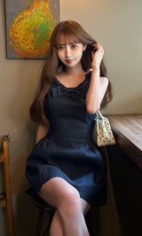 モデル：161cm（着用サイズ：FREE　着用カラー：IND）