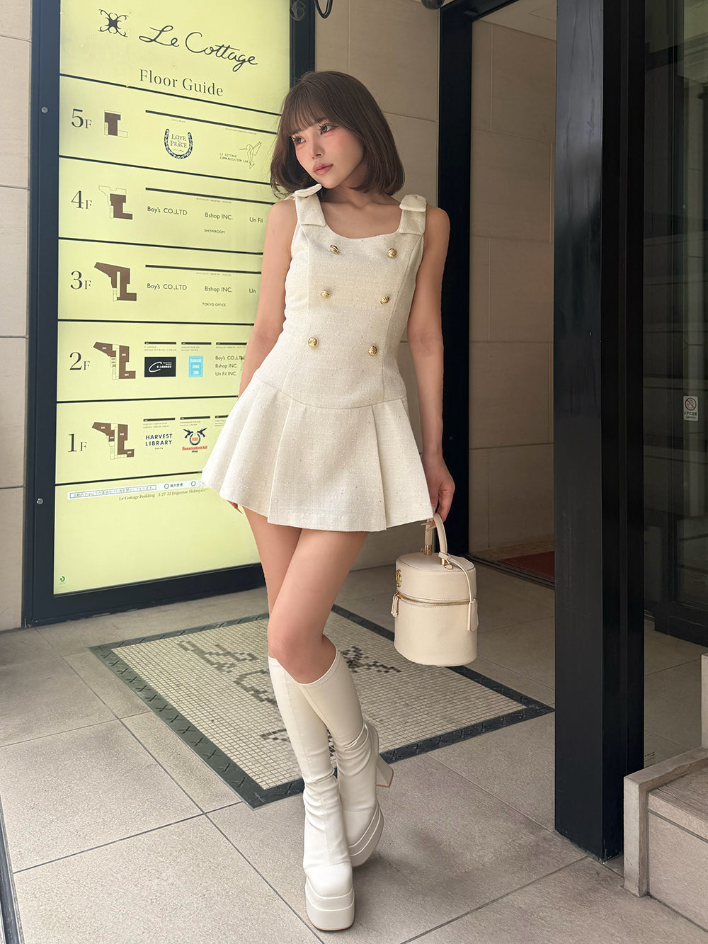 モデル：158cm（着用サイズ：FREE　着用カラー：WHT）