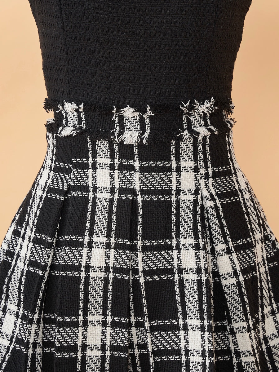 モデル：163cm（着用サイズ：FREE　着用カラー：BLK）