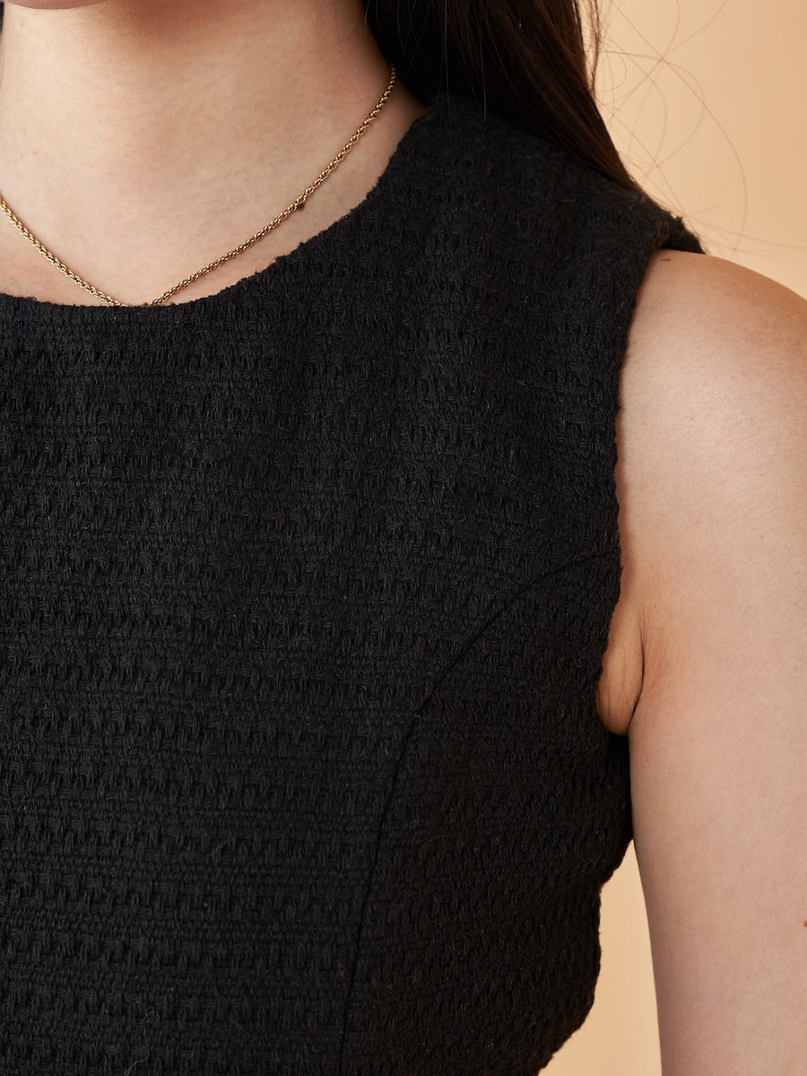 モデル：163cm（着用サイズ：FREE　着用カラー：BLK）