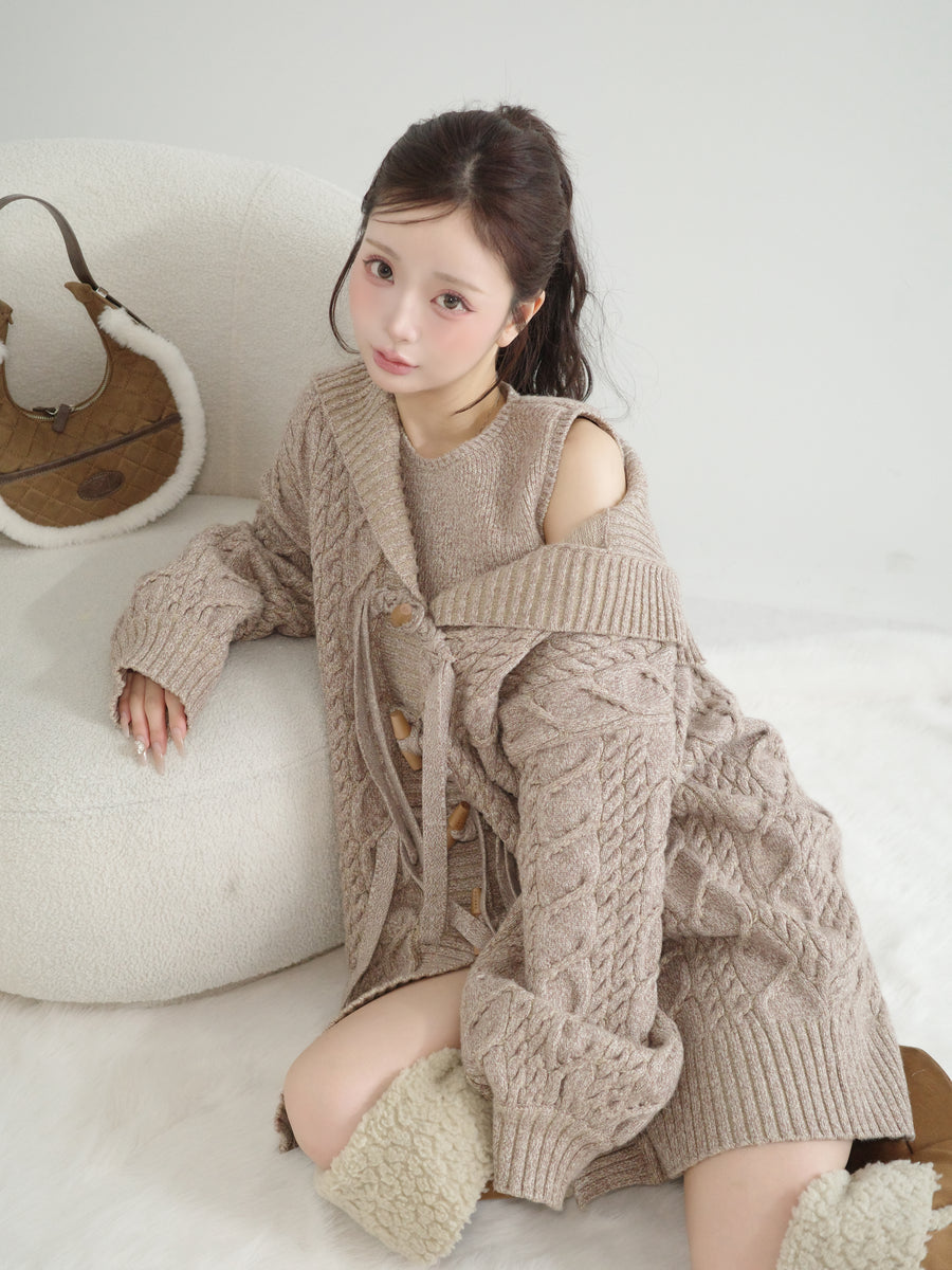 モデル：158cm（着用サイズ：FREE　着用カラー：MOC）