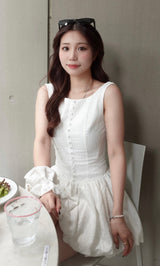 モデル：158cm（着用サイズ：FREE　着用カラー：WHT）