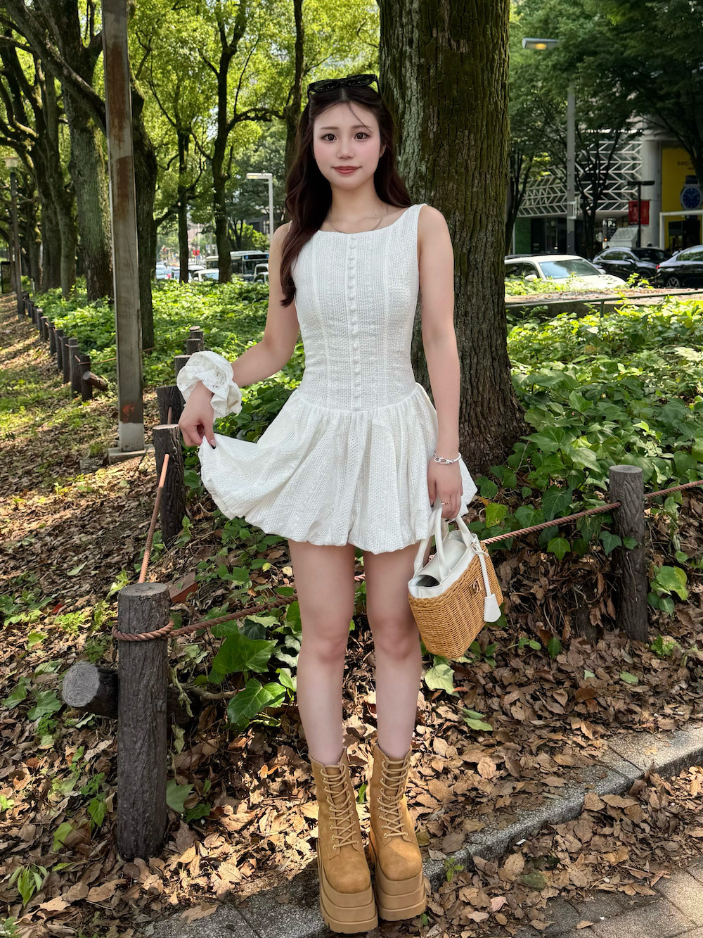 モデル：158cm（着用サイズ：FREE　着用カラー：WHT）