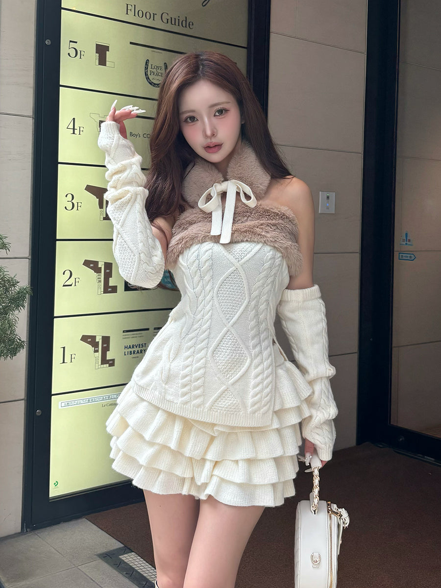 モデル：156cm（着用サイズ：FREE　着用カラー：WHT）
