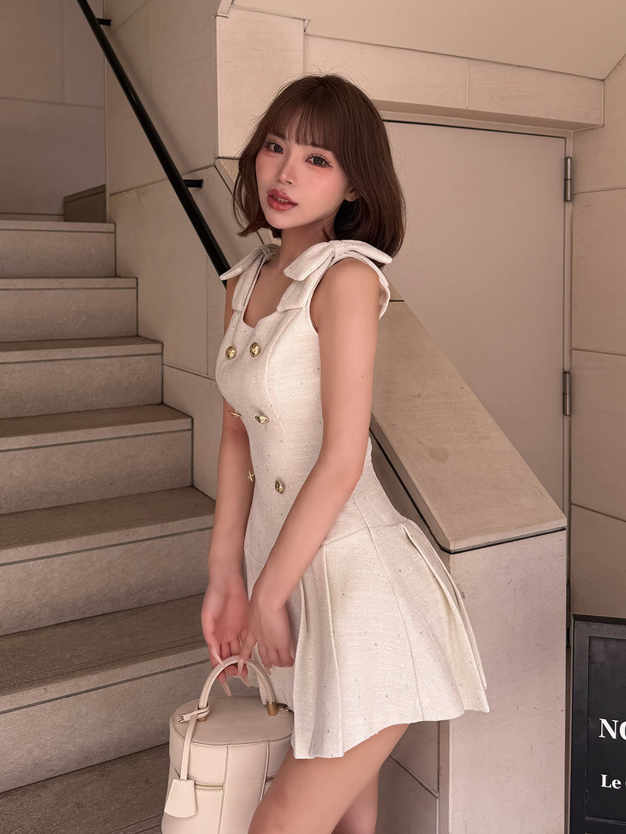 モデル：158cm（着用サイズ：FREE　着用カラー：WHT）