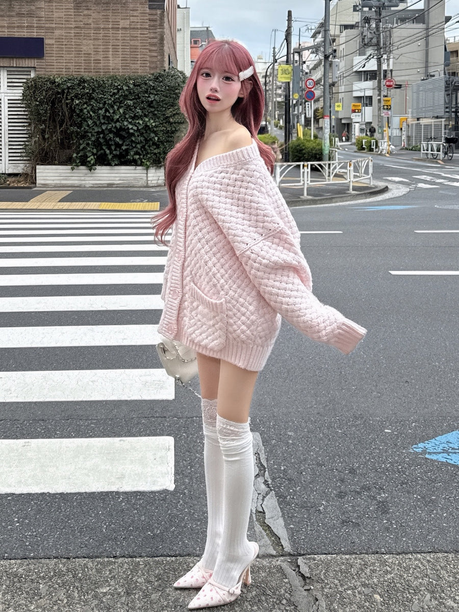 モデル：158cm（着用サイズ：FREE　着用カラー：PNK）