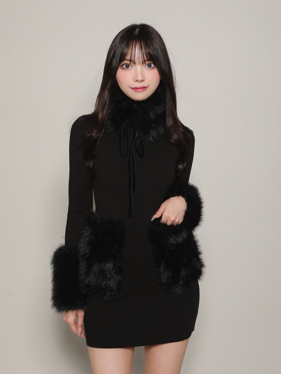 モデル：163cm（着用サイズ：FREE　着用カラー：BLK）