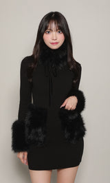 モデル：163cm（着用サイズ：FREE　着用カラー：BLK）