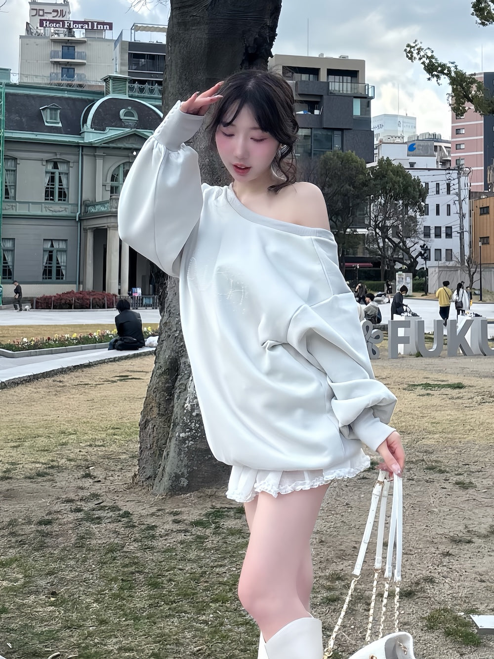 モデル：160cm（着用サイズ：FREE　着用カラー：L-GRY）