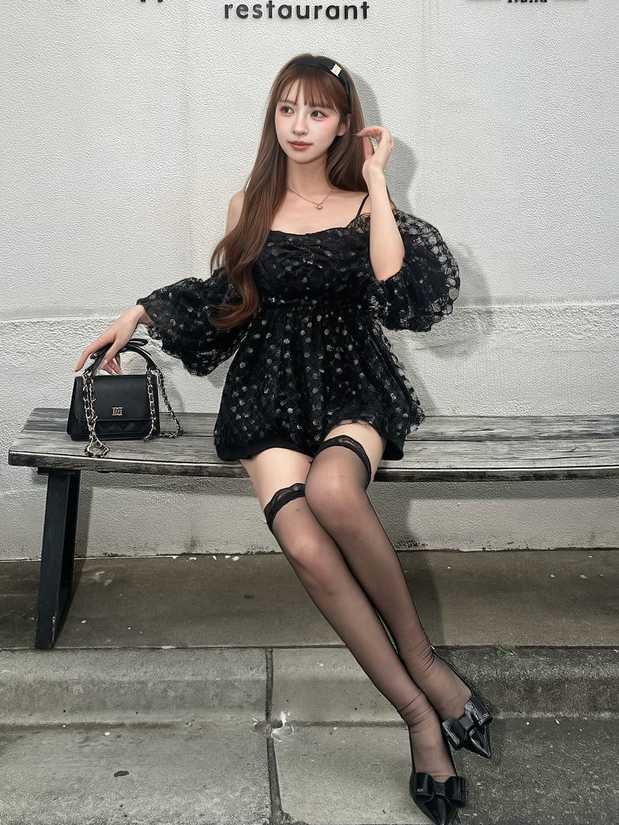 モデル：161cm（着用サイズ：FREE　着用カラー：BLK）