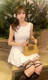 モデル：165cm（着用サイズ：FREE　着用カラー：WHT）