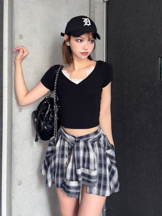 モデル：163cm（着用サイズ：FREE　着用カラー：BLK）
