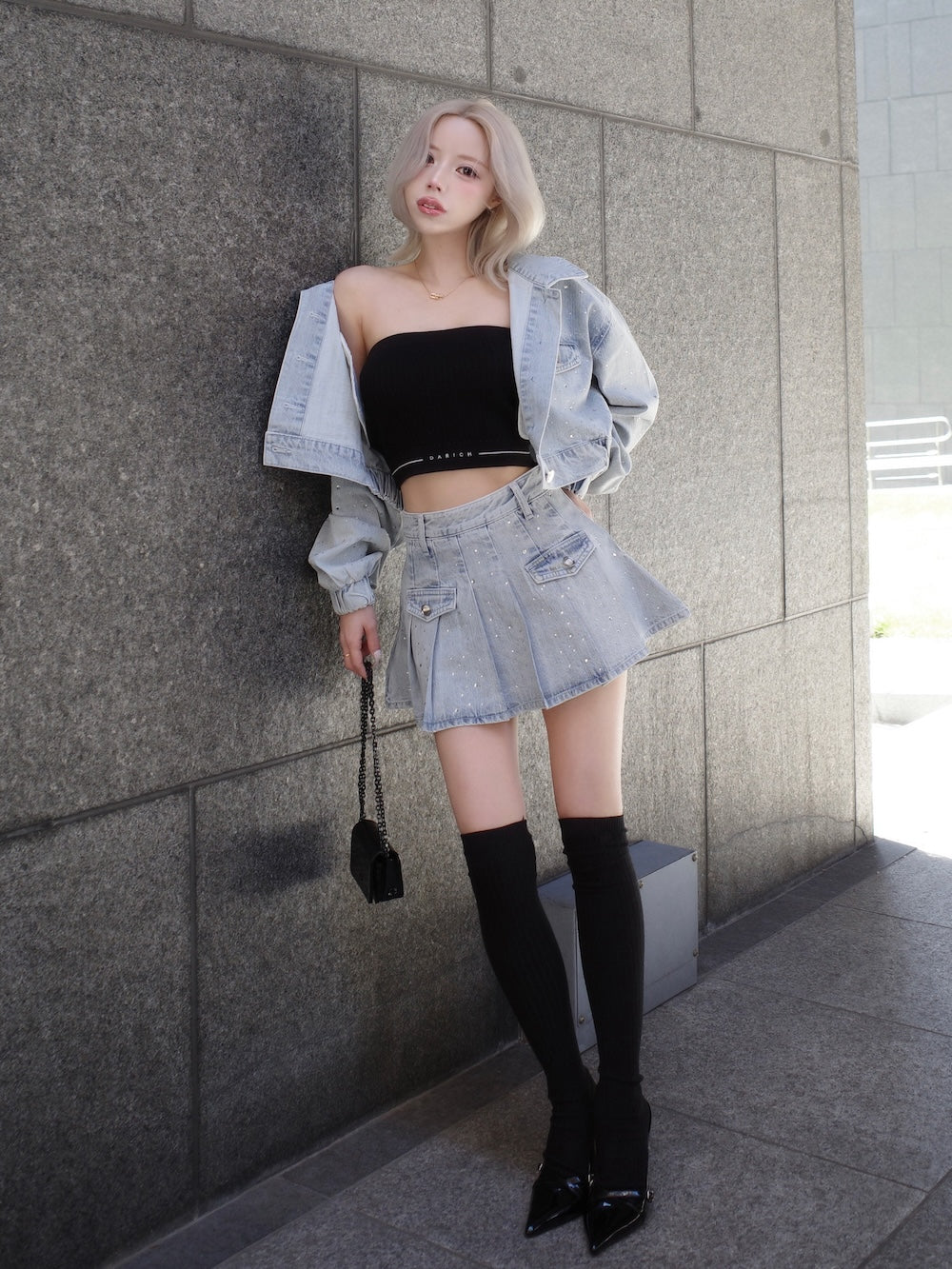 モデル：155cm（着用サイズ：FREE　着用カラー：BLK）