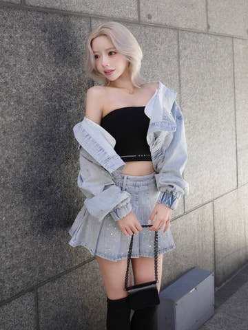 モデル：155cm（着用サイズ：FREE　着用カラー：BLK）
