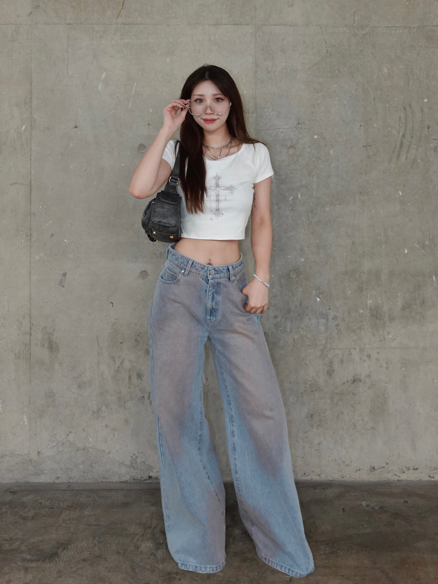 モデル：158cm（着用サイズ：FREE　着用カラー：WHT）