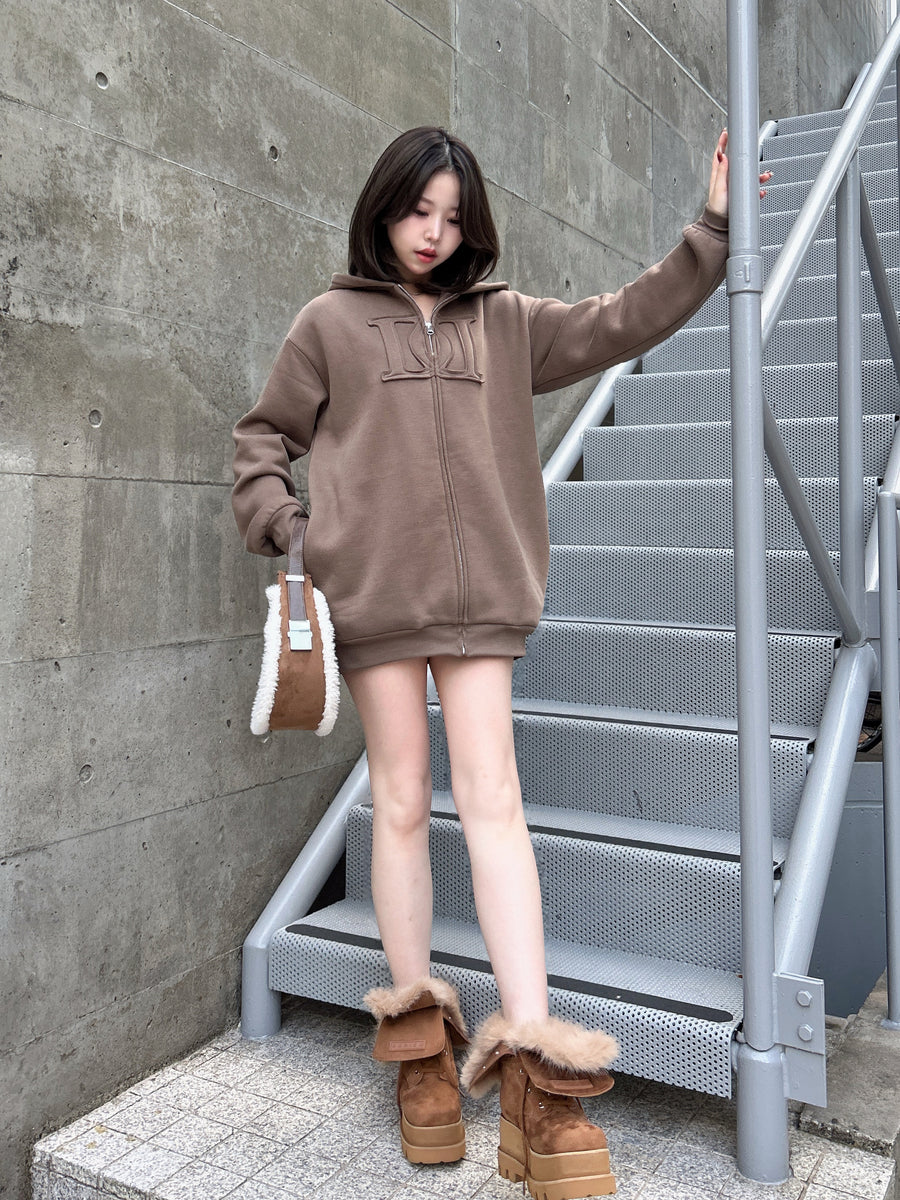 モデル：164cm（着用サイズ：FREE　着用カラー：MOC）